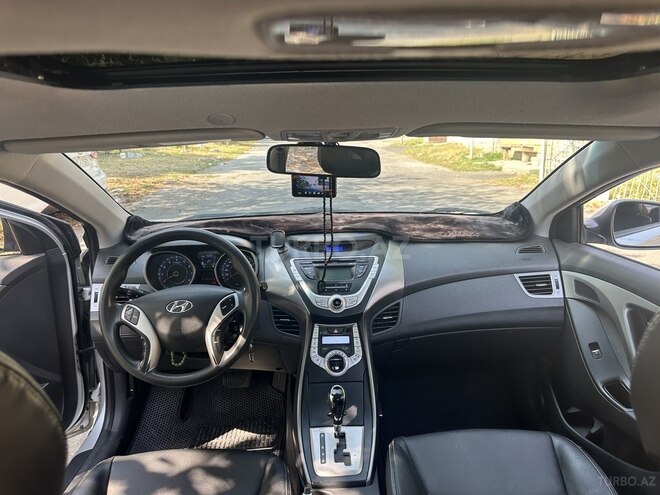 Hyundai Avante 2011, 156,000 km - 1.6 l - Şəki
