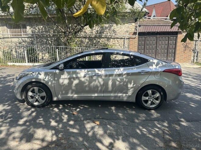 Hyundai Avante 2011, 156,000 km - 1.6 l - Şəki