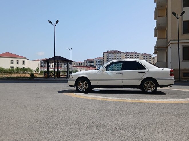 Mercedes C 180 1995, 250,000 km - 1.8 l - Bakı