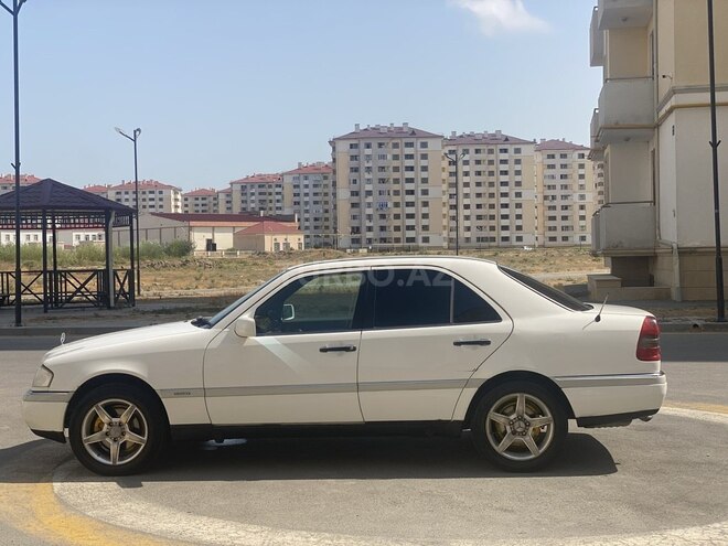 Mercedes C 180 1995, 250,000 km - 1.8 l - Bakı