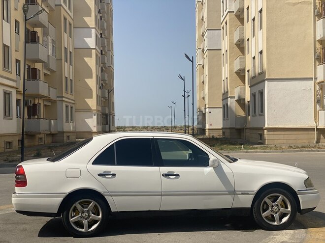 Mercedes C 180 1995, 250,000 km - 1.8 l - Bakı