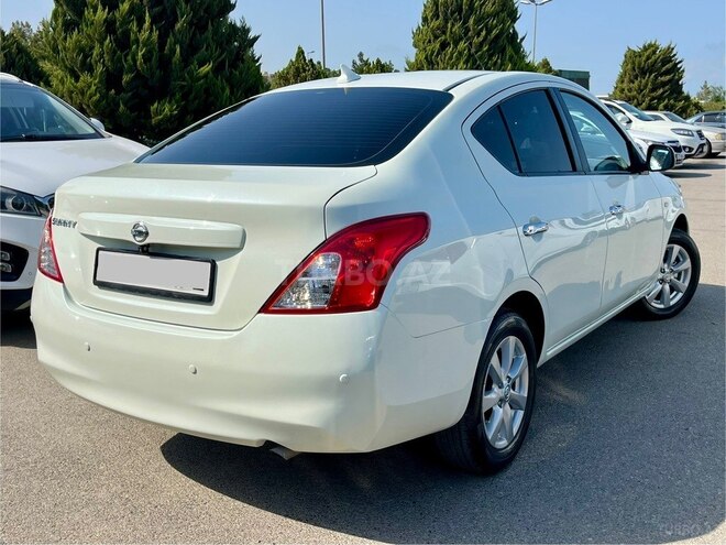 Nissan Sunny 2013, 201,215 km - 1.5 л - Bakı