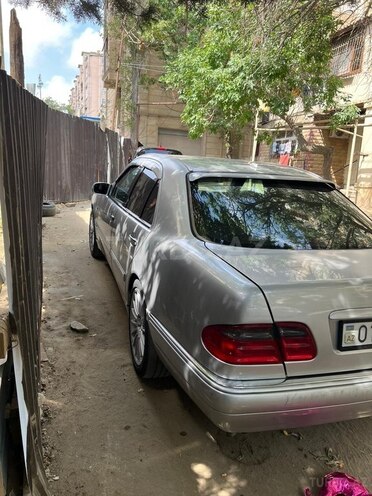 Mercedes E 320 1998, 320,000 km - 3.2 л - Bakı