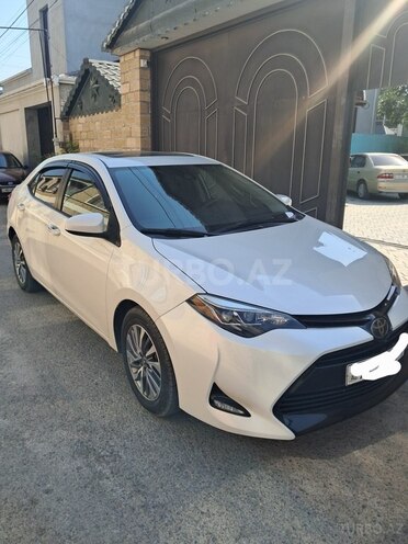 Toyota Corolla 2017, 175,000 km - 1.8 l - Bərdə