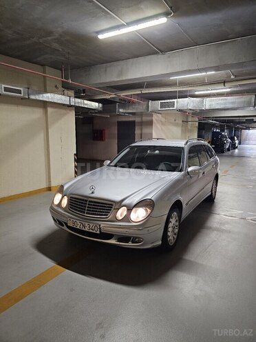 Mercedes E 220 2006, 402,000 km - 2.2 l - Bakı