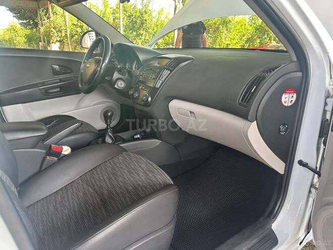 Kia  2008, 225,000 km - 1.4 l - Sabirabad