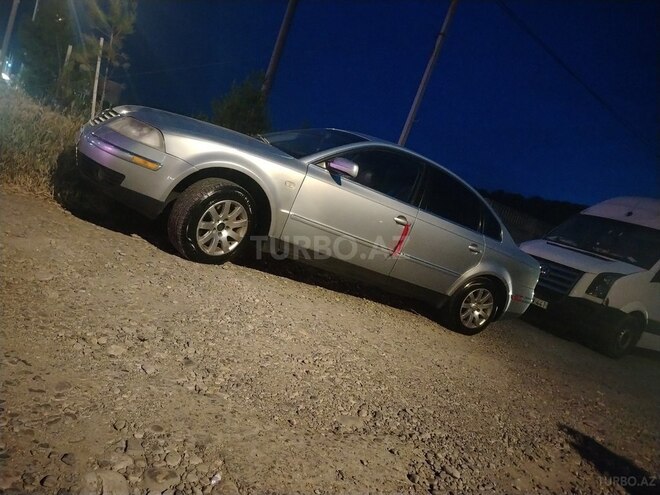Volkswagen Passat 2002, 270,000 km - 1.8 л - Bakı