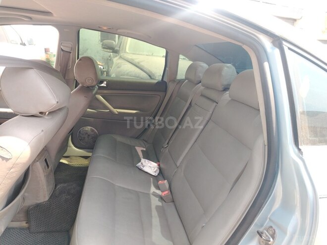 Volkswagen Passat 2002, 270,000 km - 1.8 л - Bakı