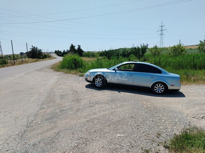 Volkswagen Passat 2002, 270,000 km - 1.8 л - Bakı