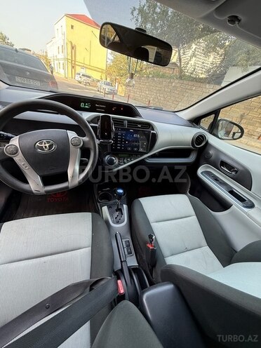 Toyota Prius C 2012, 231,746 km - 1.5 l - Bakı