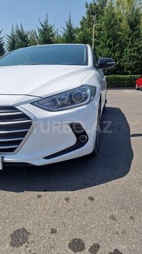 Hyundai Avante 2016, 167,278 km - 1.6 l - Şəki