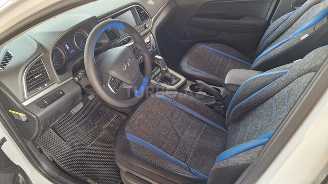 Hyundai Avante 2016, 167,278 km - 1.6 l - Şəki