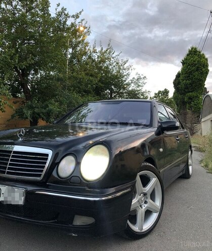 Mercedes E 240 1998, 308,000 km - 2.4 l - Göygöl