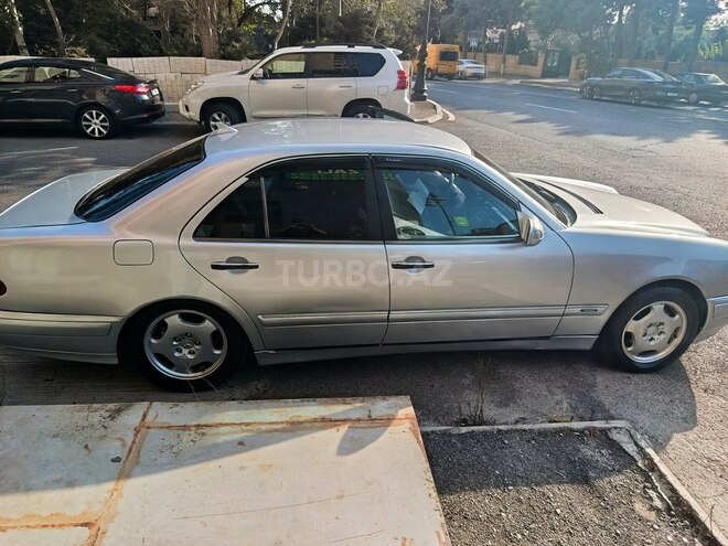 Mercedes E 220 1999, 380,000 km - 2.2 l - Bakı