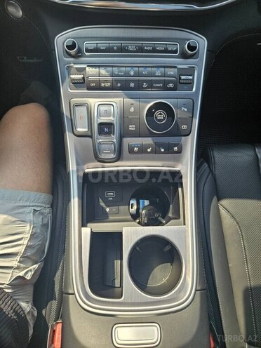 Hyundai Santa Fe 2023, 23,000 km - 1.6 l - Bakı