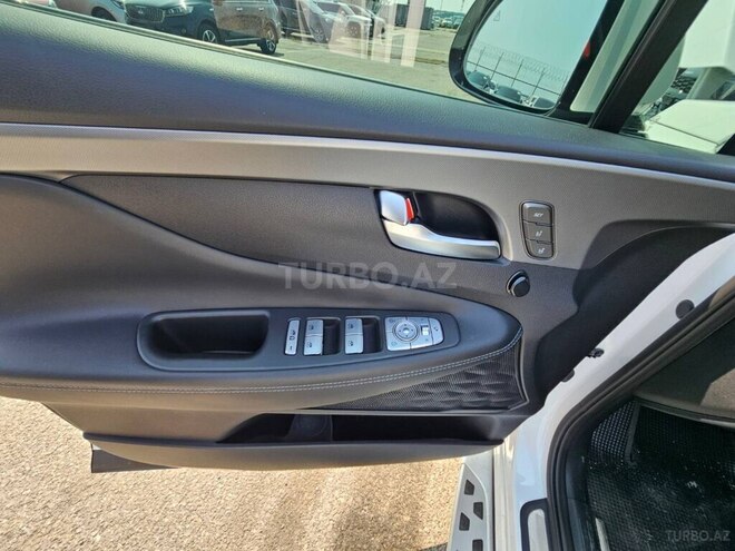 Hyundai Santa Fe 2023, 23,000 km - 1.6 l - Bakı