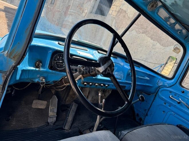 ZIL 130 1993, 144,000 km - 6.0 l - Mingəçevir