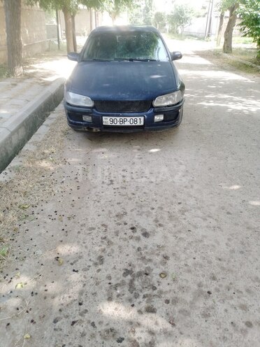 Opel Omega 1996, 88,946 km - 2.0 l - Salyan