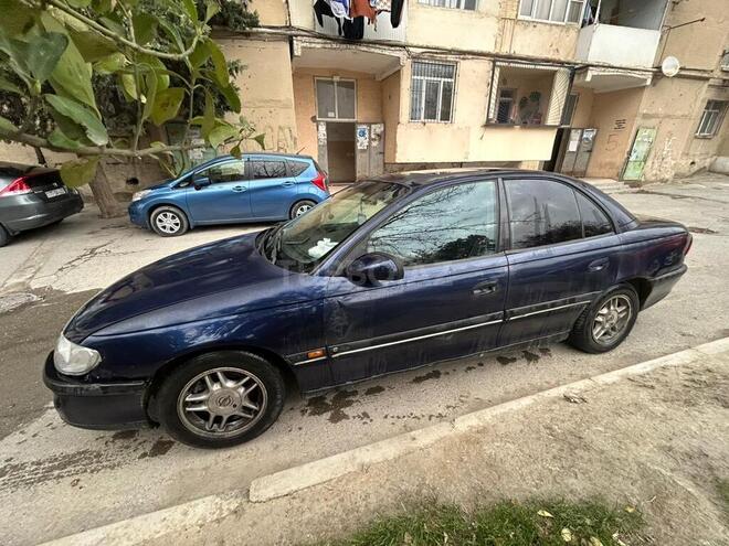 Opel Omega 1996, 88,946 km - 2.0 l - Salyan