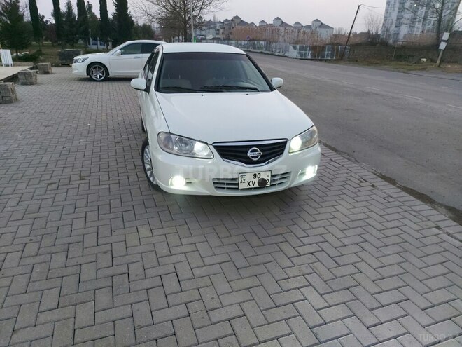 Nissan Sunny 2010, 300,000 km - 1.6 l - Bakı