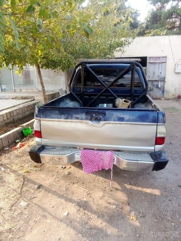 Mitsubishi L200 2003, 245,255 km - 0.3 l - Biləsuvar
