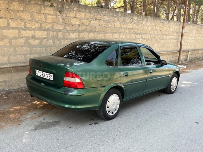 Opel Vectra 1996, 237,000 km - 1.8 l - Bakı