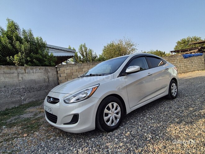 Hyundai Accent 2015, 216,000 km - 1.6 l - Sumqayıt