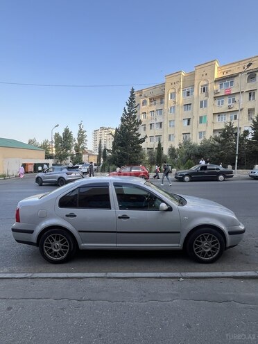 Volkswagen Bora 1999, 338,121 km - 1.6 l - Bakı