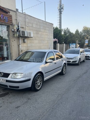 Volkswagen Bora 1999, 338,121 km - 1.6 l - Bakı