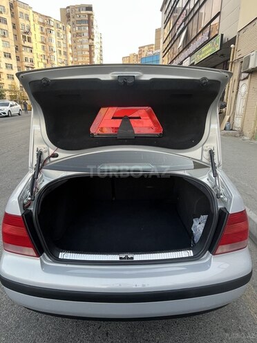 Volkswagen Bora 1999, 338,121 km - 1.6 l - Bakı