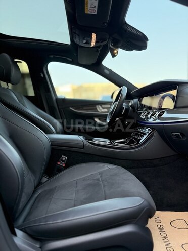 Mercedes E 300 de 2022, 10,000 km - 2.0 l - Bakı