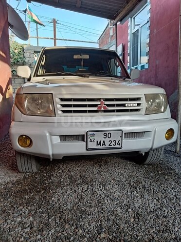 Mitsubishi Pajero io 2000, 421,552 km - 1.8 л - Bakı