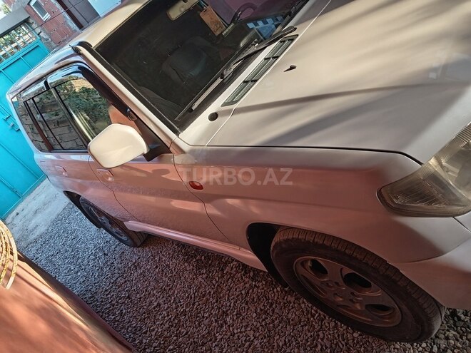 Mitsubishi Pajero io 2000, 421,552 km - 1.8 л - Bakı