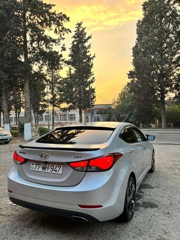 Hyundai Avante 2014, 187,000 km - 1.6 l - Masallı