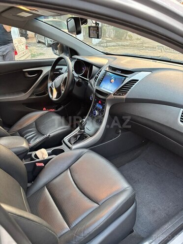 Hyundai Avante 2014, 187,000 km - 1.6 l - Masallı