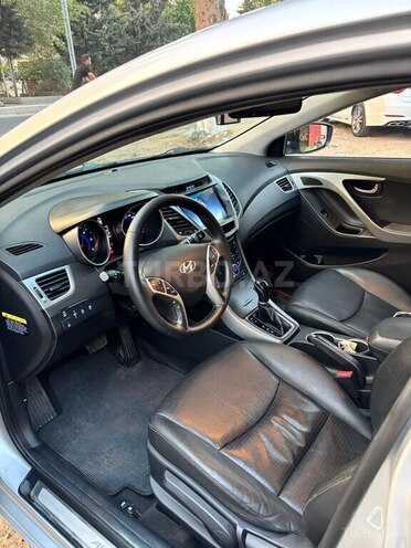 Hyundai Avante 2014, 187,000 km - 1.6 l - Masallı