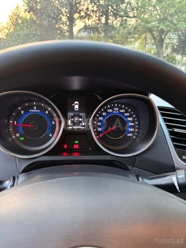 Hyundai Avante 2014, 187,000 km - 1.6 l - Masallı