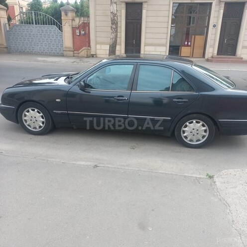Mercedes E 220 1999, 790,000 km - 2.2 l - Gəncə