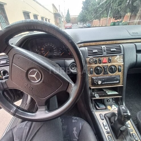 Mercedes E 220 1999, 790,000 km - 2.2 l - Gəncə