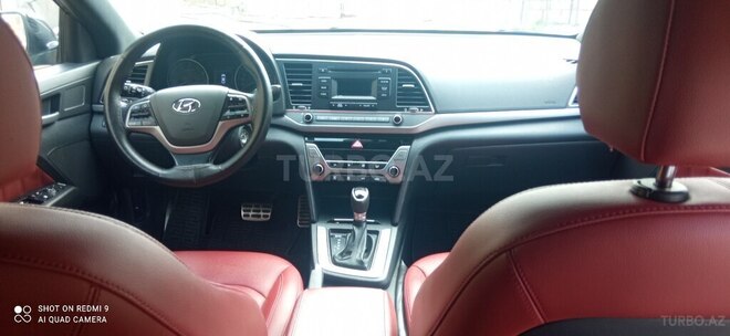 Hyundai Elantra 2015, 130,000 km - 1.6 л - Bakı