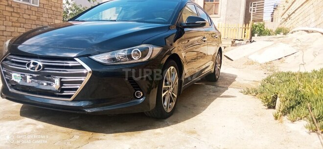 Hyundai Elantra 2015, 130,000 km - 1.6 л - Bakı