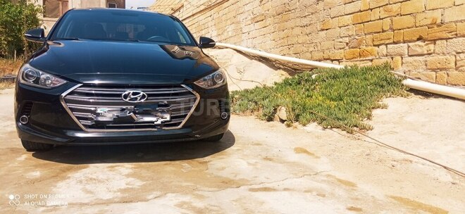 Hyundai Elantra 2015, 130,000 km - 1.6 л - Bakı