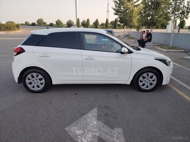 Hyundai i20 2016, 286,000 km - 1.1 л - Kürdəmir