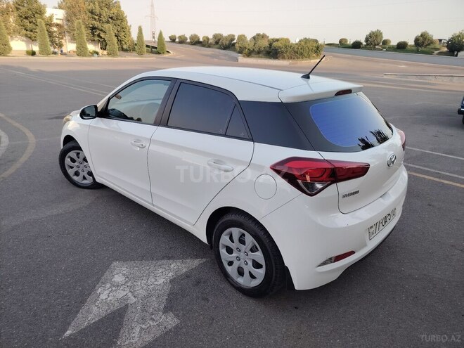 Hyundai i20 2016, 286,000 km - 1.1 л - Kürdəmir
