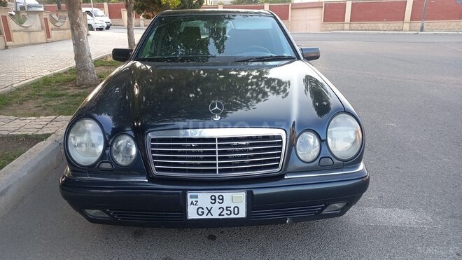 Mercedes E 220 1999, 790,000 km - 2.2 l - Gəncə