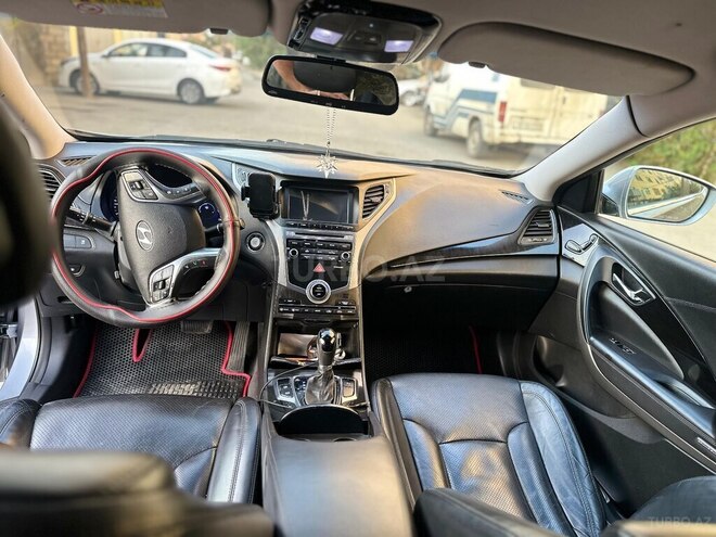 Hyundai Grandeur 2015, 293,000 km - 2.2 l - Bakı