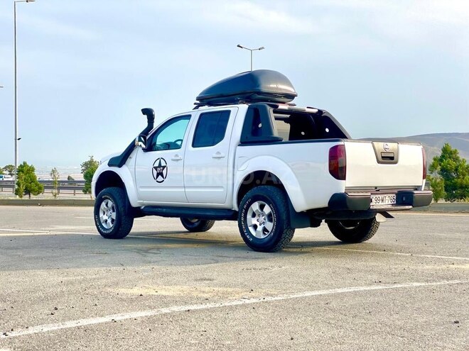 Nissan Navara 2014, 270,000 km - 2.5 l - Bakı
