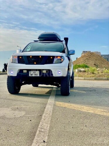 Nissan Navara 2014, 270,000 km - 2.5 l - Bakı