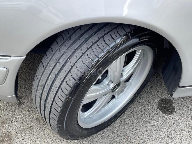 Mercedes E 280 1998, 443,215 km - 2.8 l - Sumqayıt
