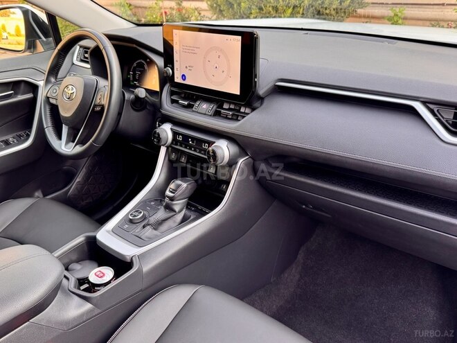 Toyota RAV4 2023, 33,000 km - 2.5 л - Bakı